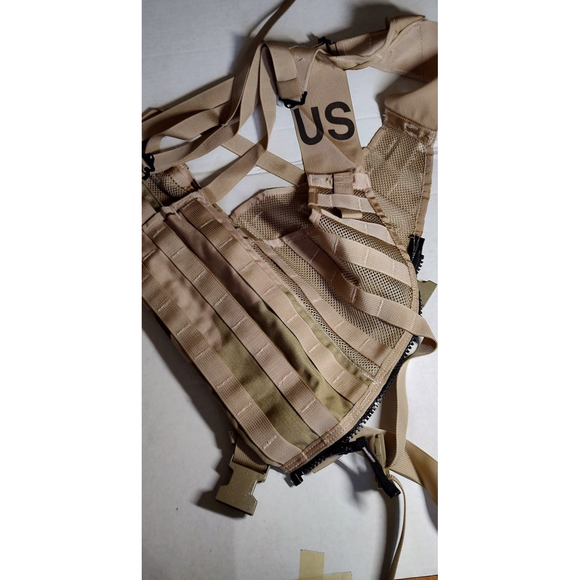 MOLLE II heavy duty US Military FLC load bearing vest - Picture 3 of 6